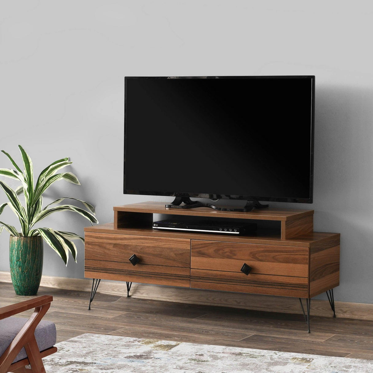 Comoda TV Kardelen, Nuc, 110 x 49 x 41 cm