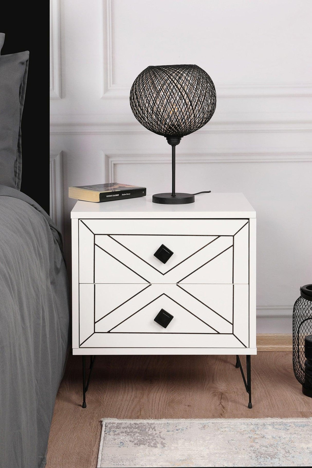 Noptiera Glynn Nightstand, Crem, 40x55x50 cm - Alb