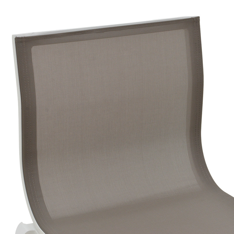 Scaun de bar stivuibil cu structură din aluminiu Melina, textil, alb și gri, 57x52x106 cm
