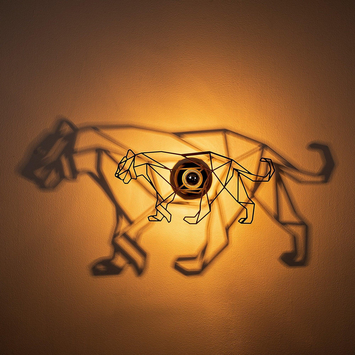 Aplica De Perete Leu, Negru