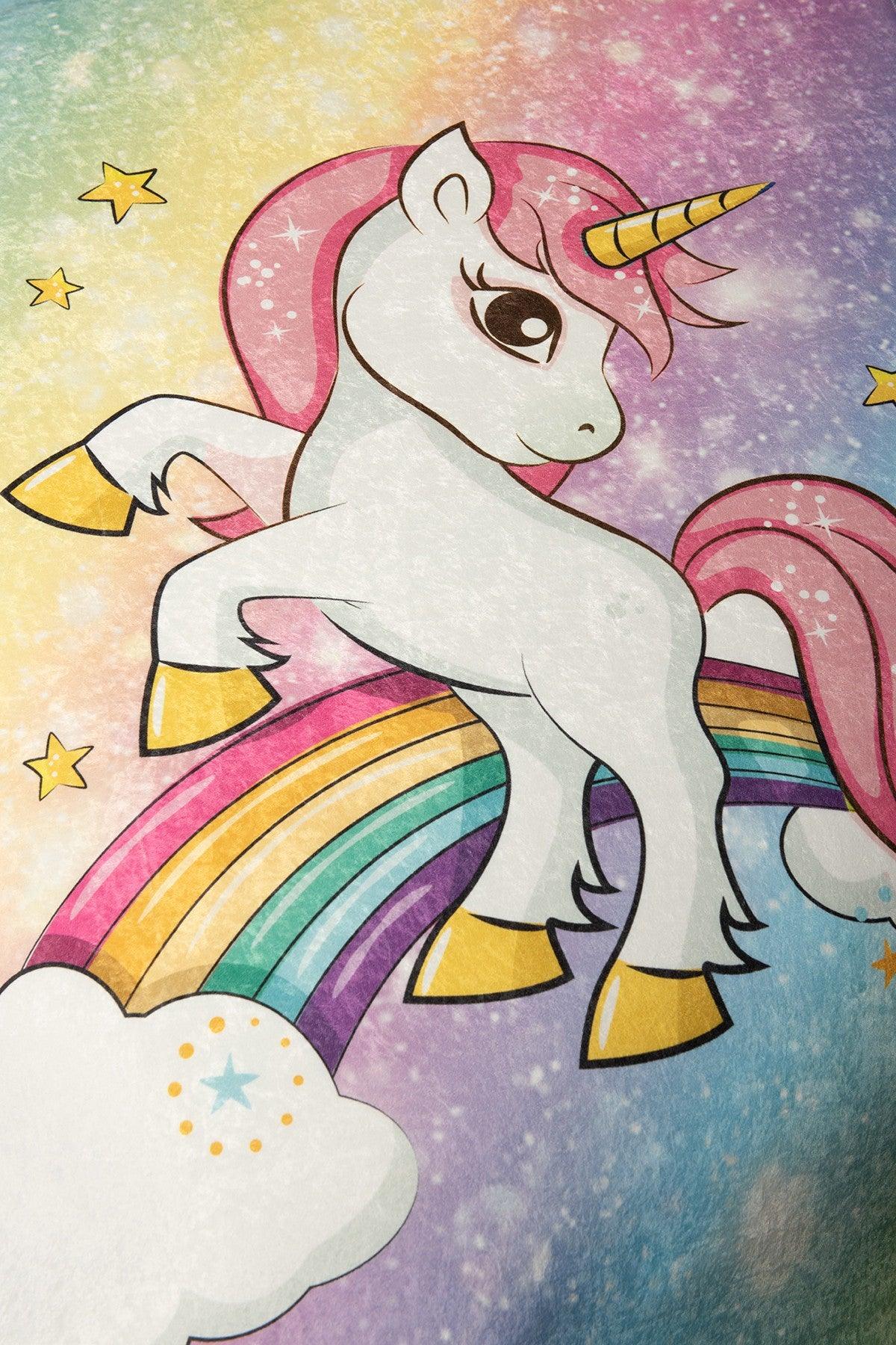 Covor de Copii Flying Unicorn, Multicolor (diverse dimensiuni) - 140 x 190