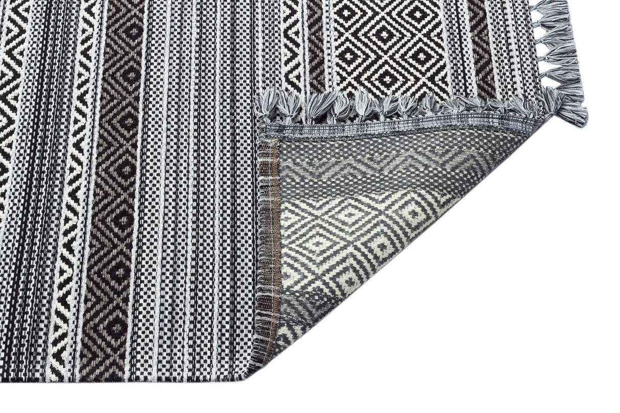 Covor Maze Home INKA, White Black - Adorehome.ro - Covoare - Maze - IN 02 WHITE BLACK _ 80*150