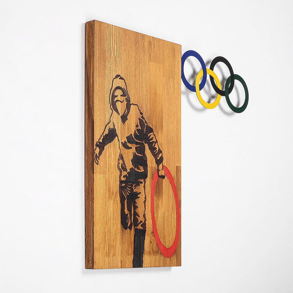 Decoratiune de perete lemn Banksy - 14, Nuc, 60x3x58 cm