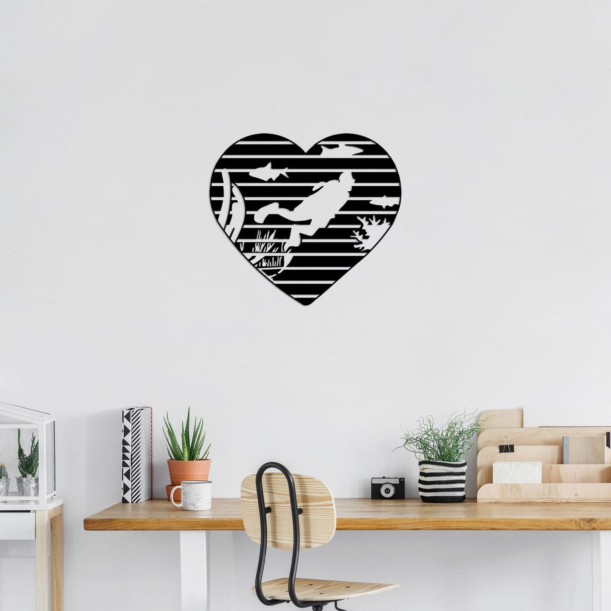 Decoratiune de perete Metal Diver - 445, Negru, 70x1x78 cm