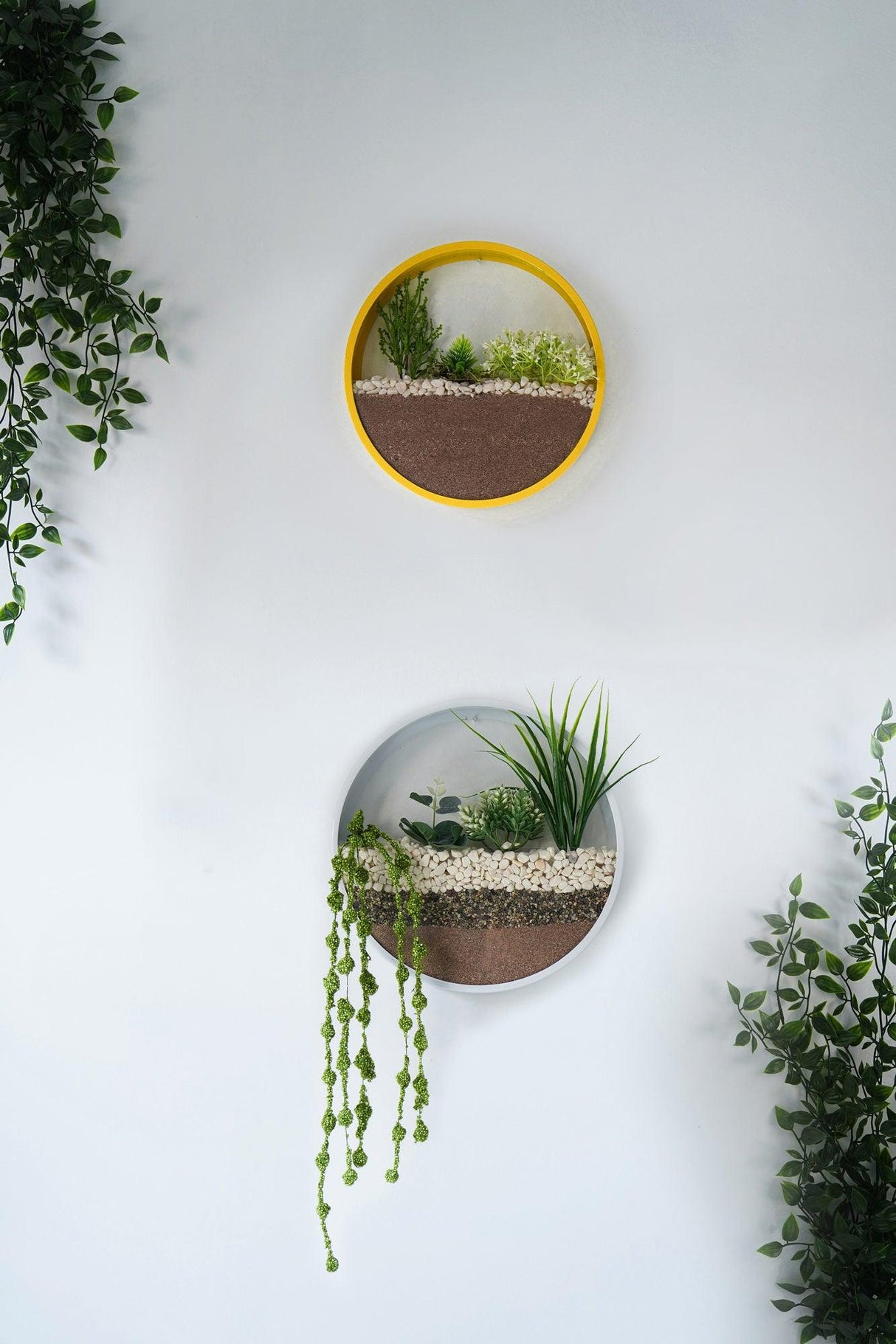 Decoratiune de perete Metal Green Panda, Alb - Galben, 30x5x30 cm, 2 bucati