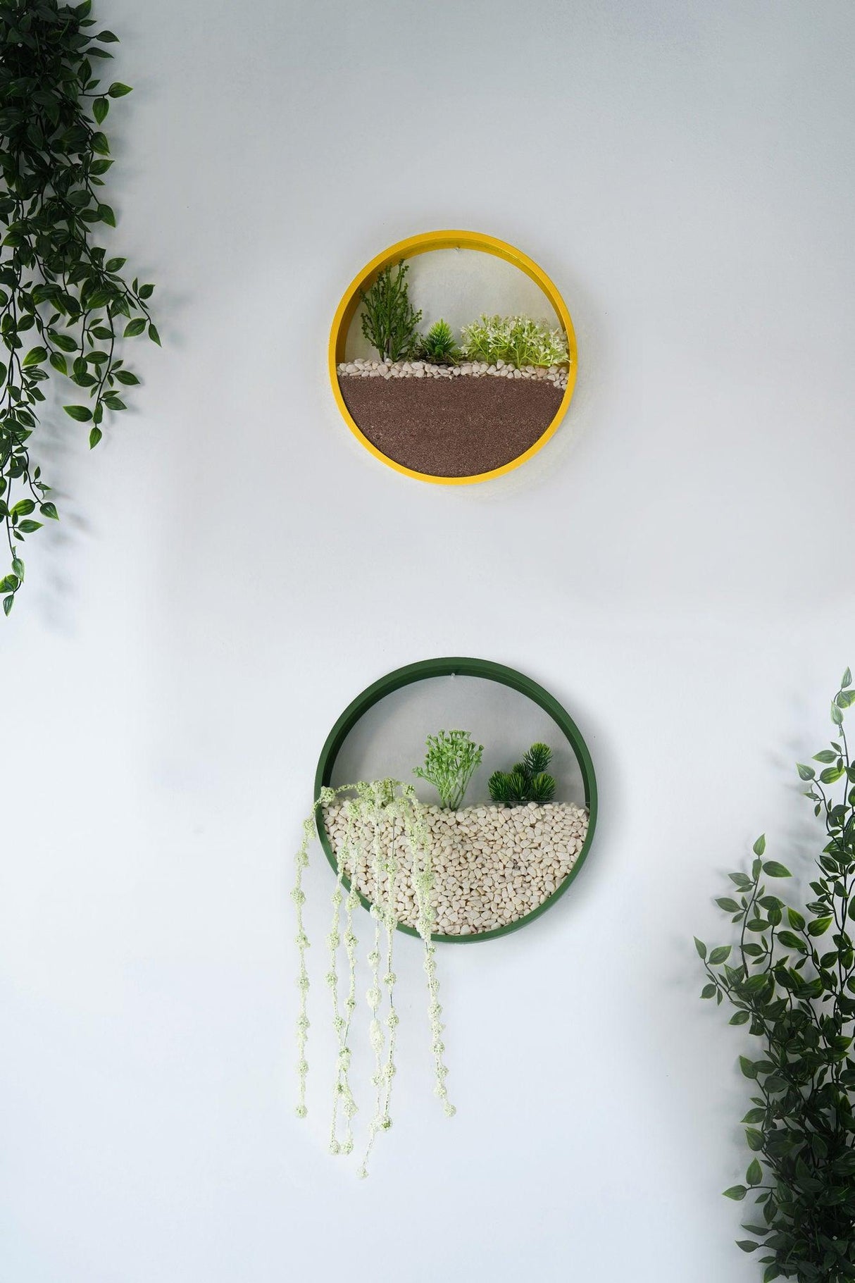 Decoratiune de perete Metal Green Panda, Verde - Galben, 30x5x30 cm, 2 bucati