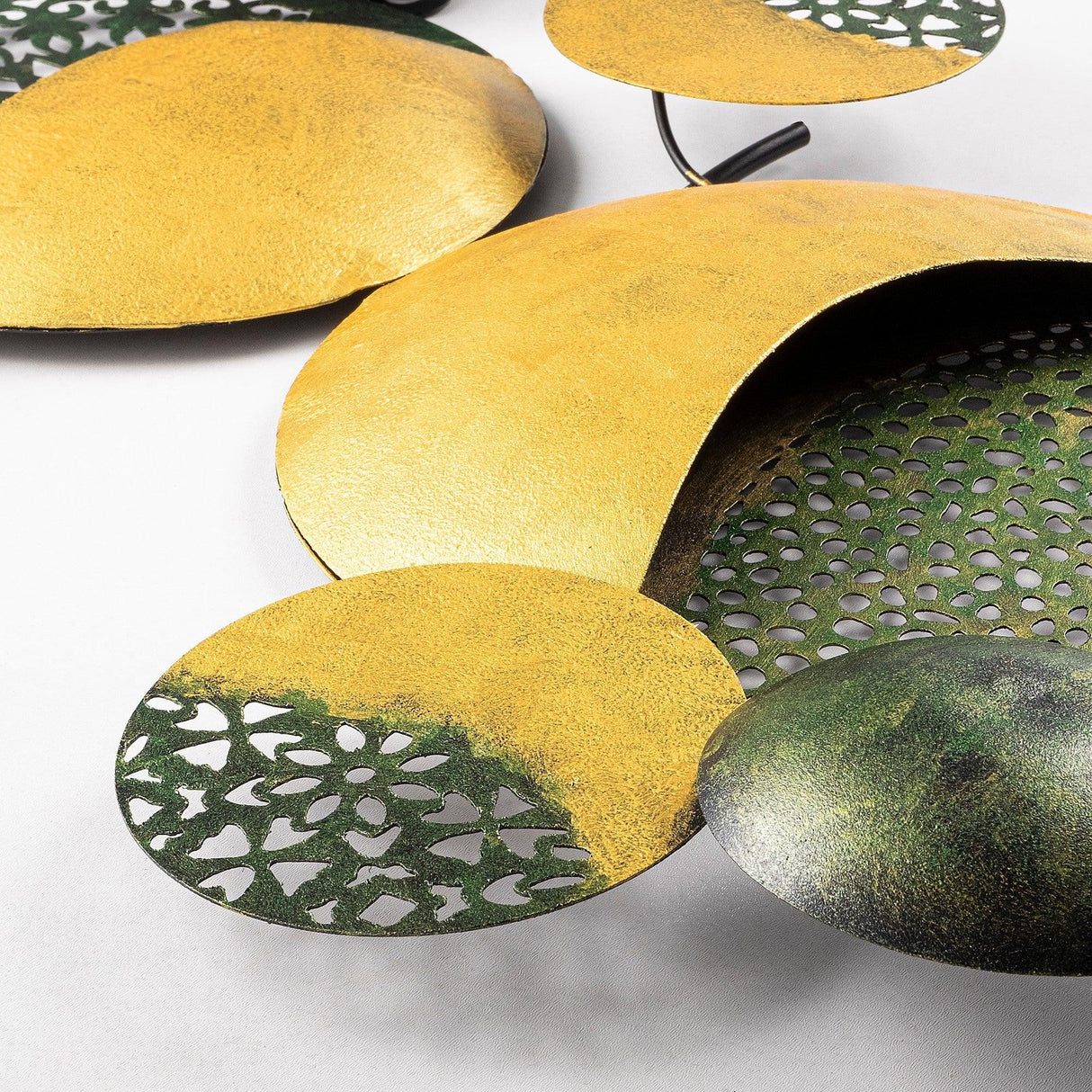 Decoratiune de perete Metal Luminescence, Multicolor, 40x1x68 cm