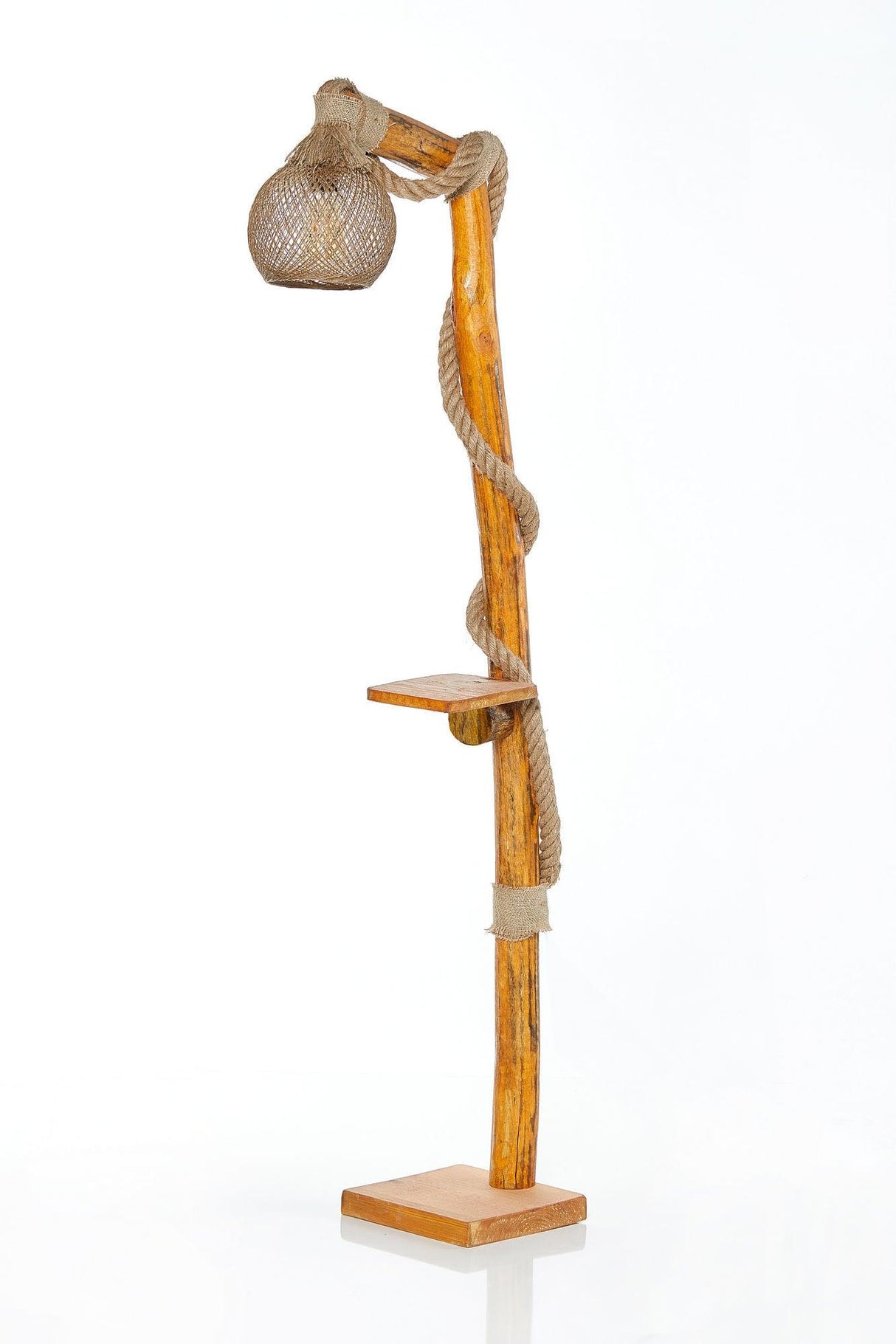 Lampadar Sofia, Natural