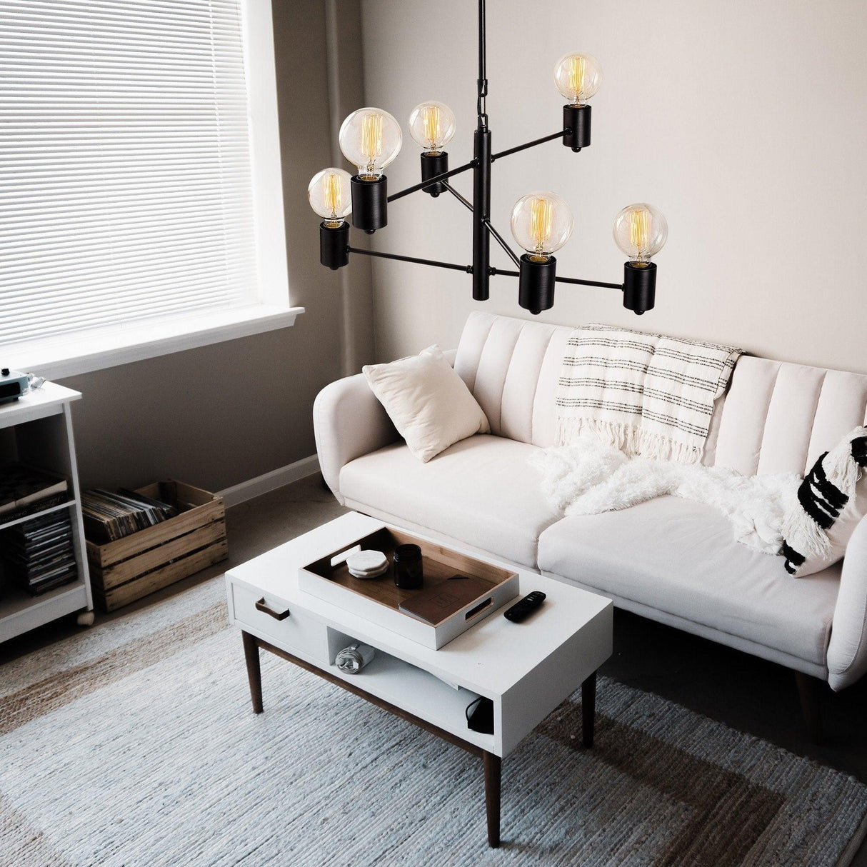 Lustra Alaise, Negru