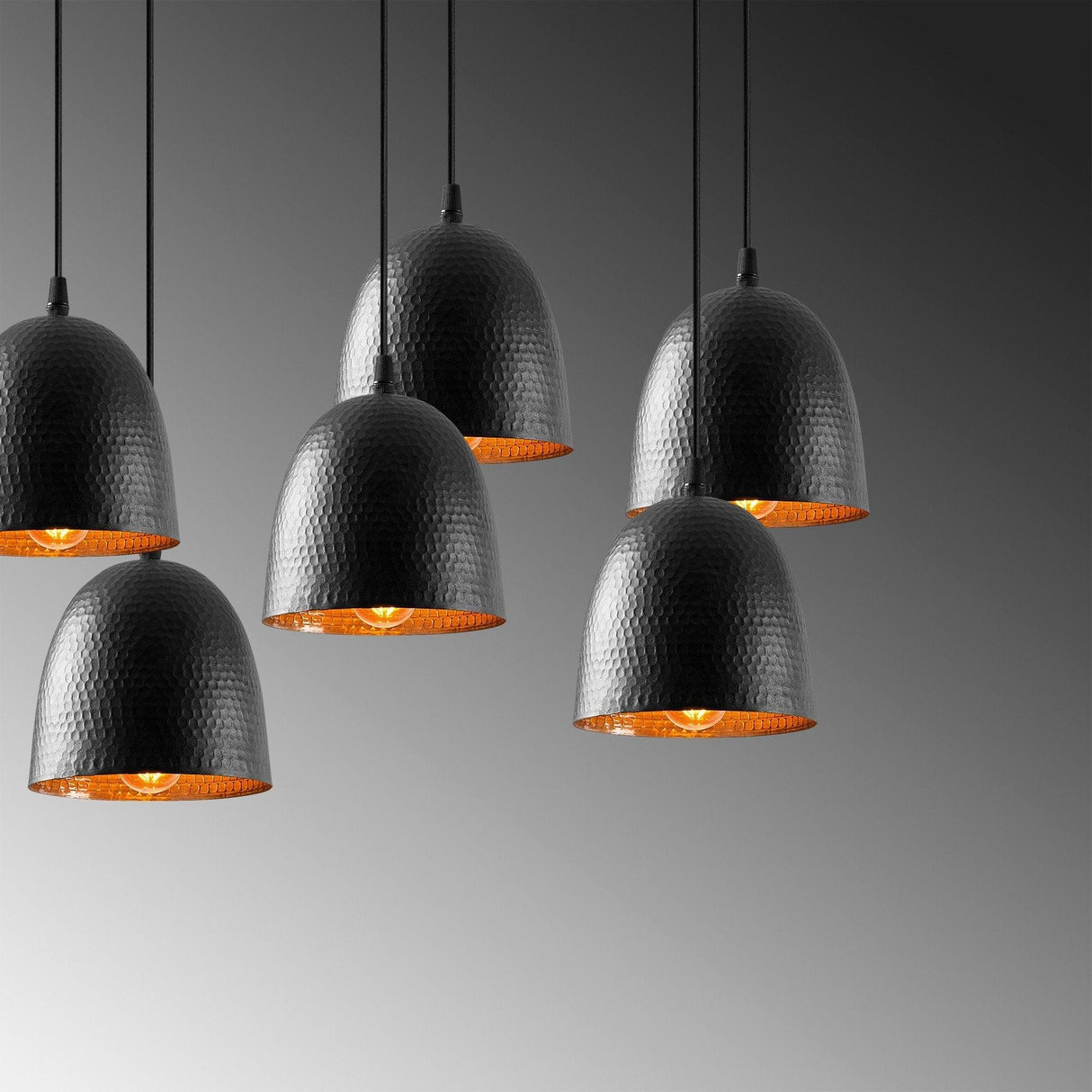 Lustra Sunspire, Negru