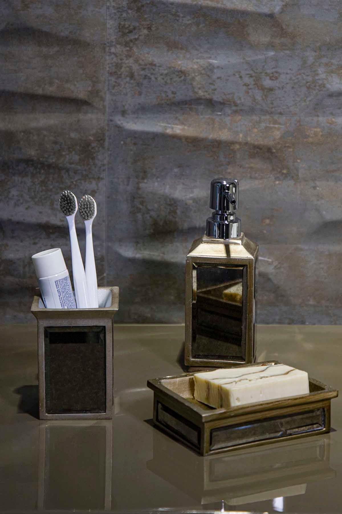 Set de Baie Lux Mirror, Bronz, Dozator de sapun, Perie, Suport de periuta de dinti, Sapuniera