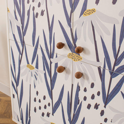 Albastru