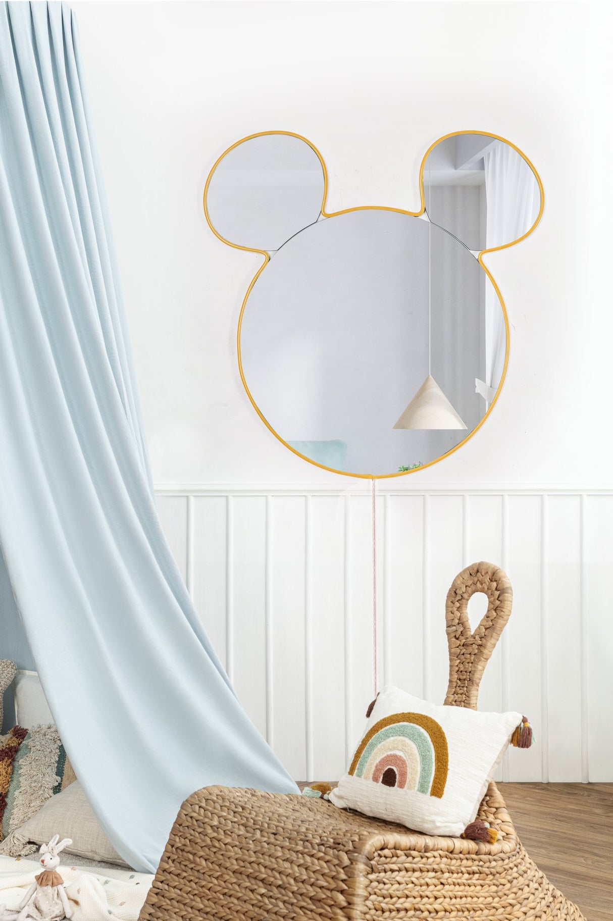 Oglinda decorativa Mickey Mirrorland, roz - alb - galben, 53x50 cm - Galben