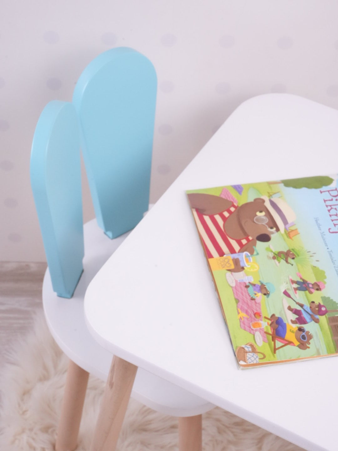 Set masa si scaun pentru copii Furniture Bunny One, 30x25 cm - Baby Blue 
White