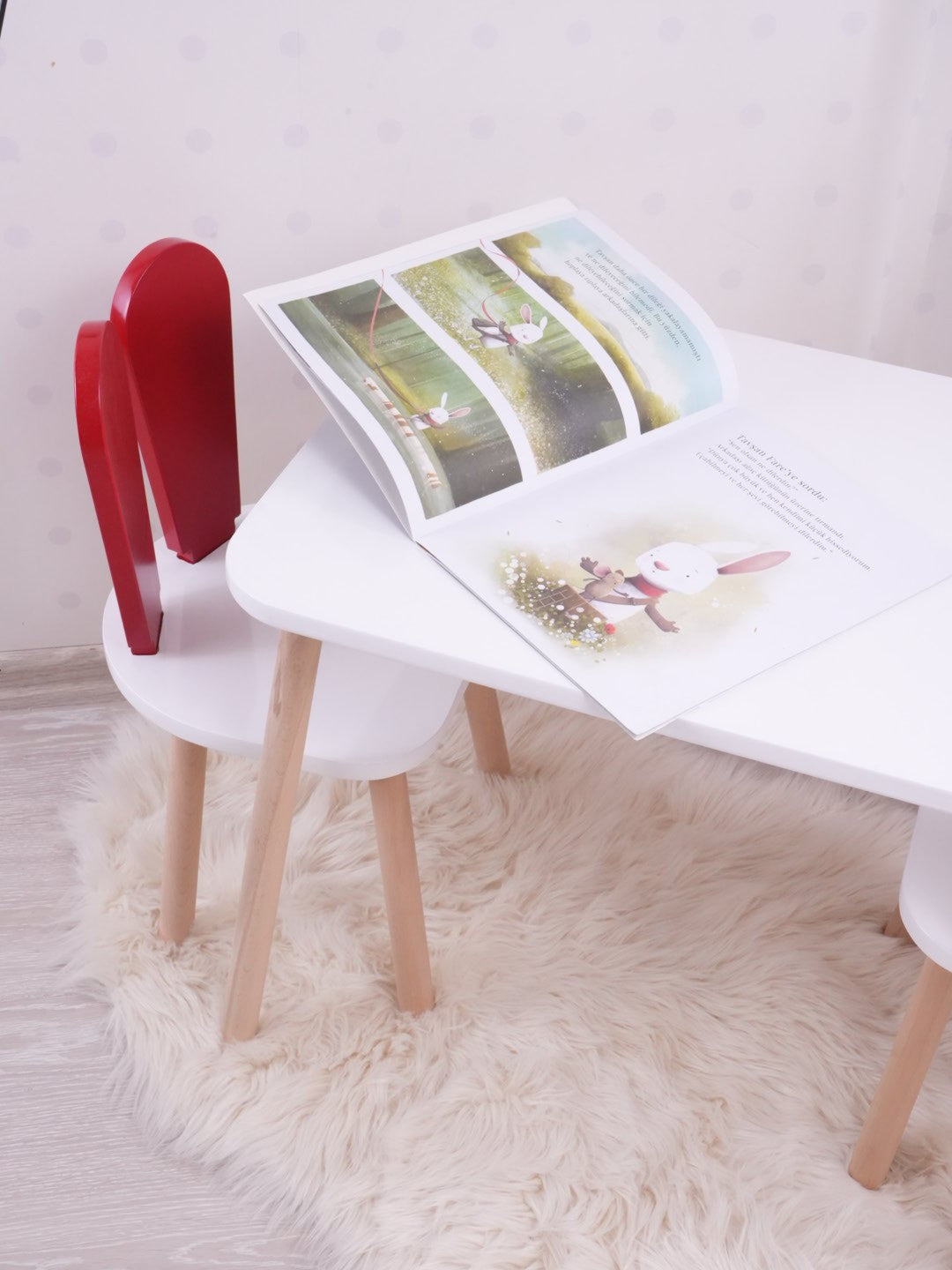 Set masa si scaun pentru copii Furniture Bunny One, 30x25 cm - Red 
White