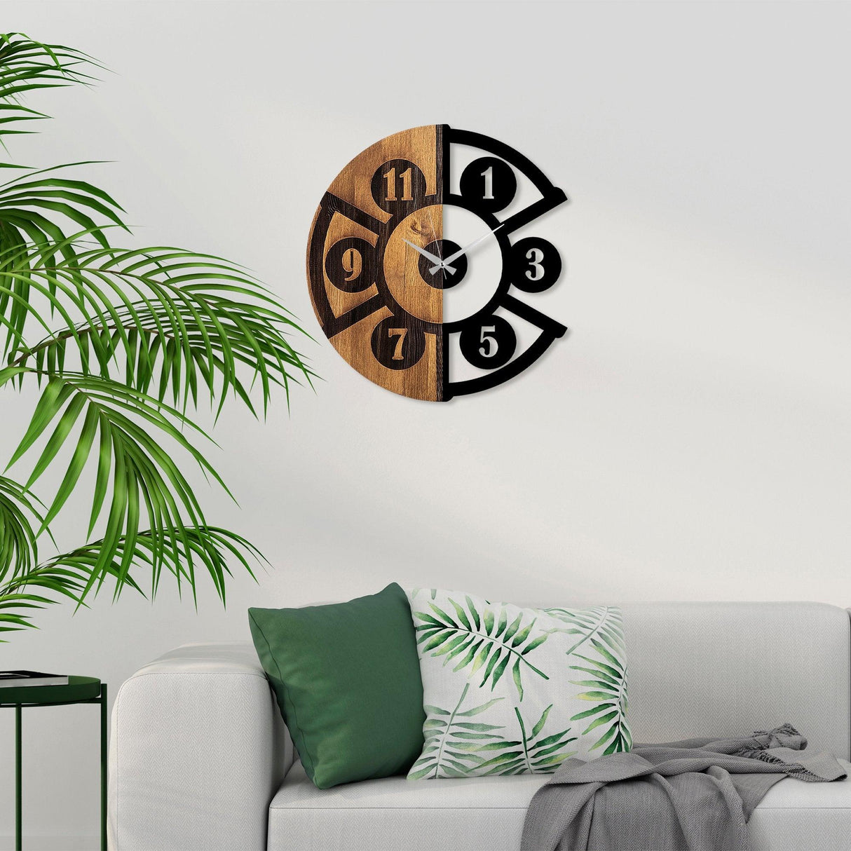 Ceas de perete decorativ din lemn Pizza Slice, Nuc, 3x56x56 cm